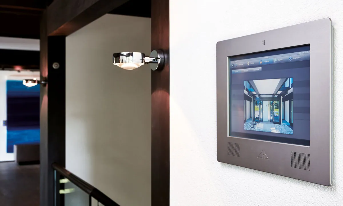 Qualität - Türsprechstation mit Smart-Home Panel · Heinrich Diehm Elektroanlagen